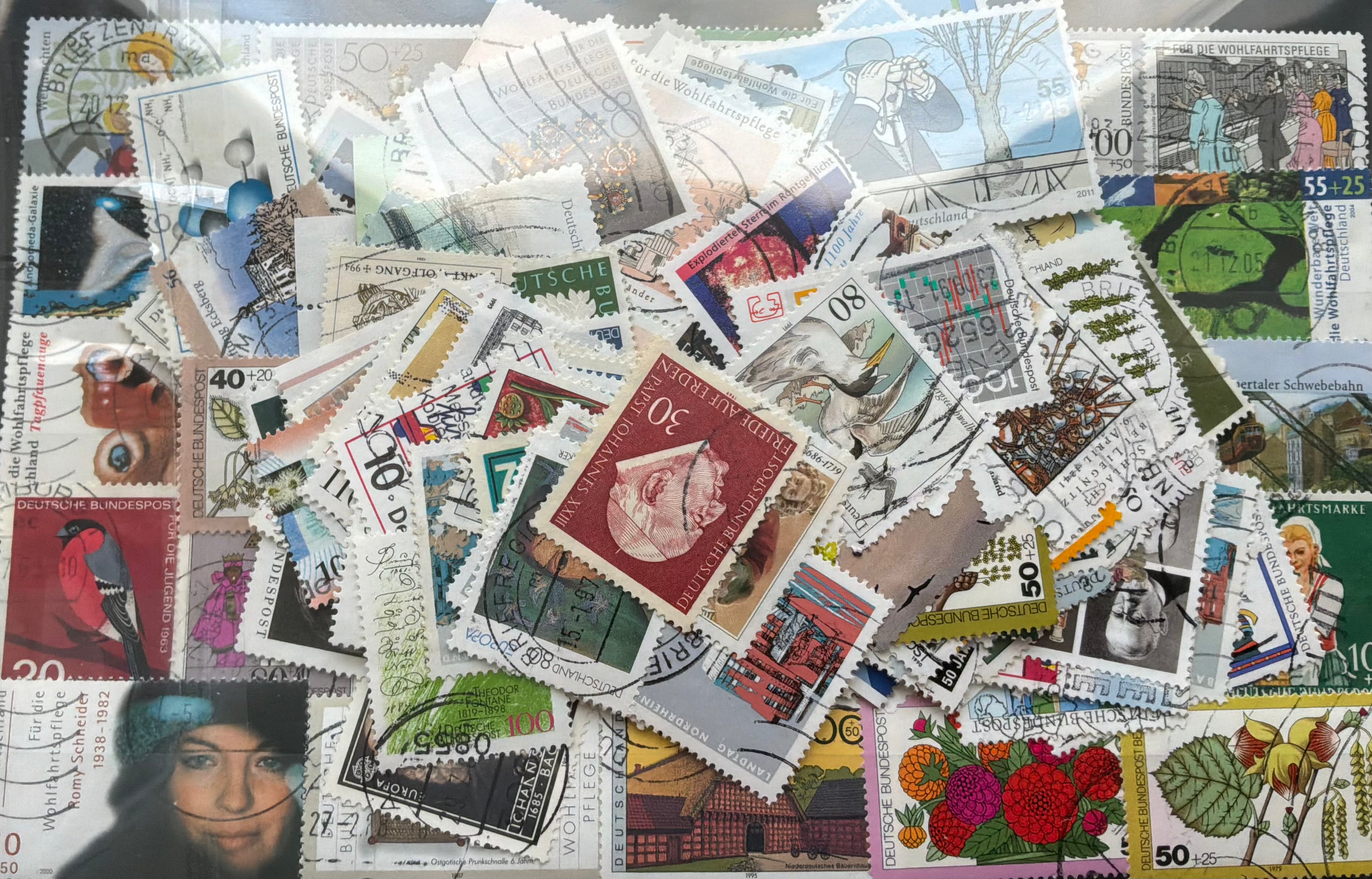 250 Premium German Stamp Mixture - Space & Science, Famous Faces (Romy Schneider), & Modern Euro - LOT ST644