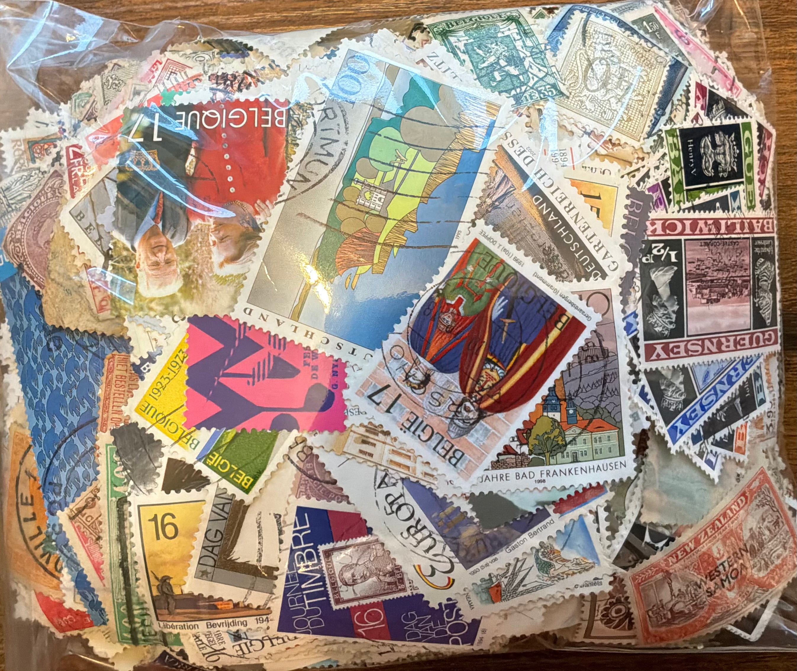 190g Worldwide Off-Paper Stamp Mixture - Unsorted Estate Hoard - Approx. 2000+ Stamps - LOT ST670