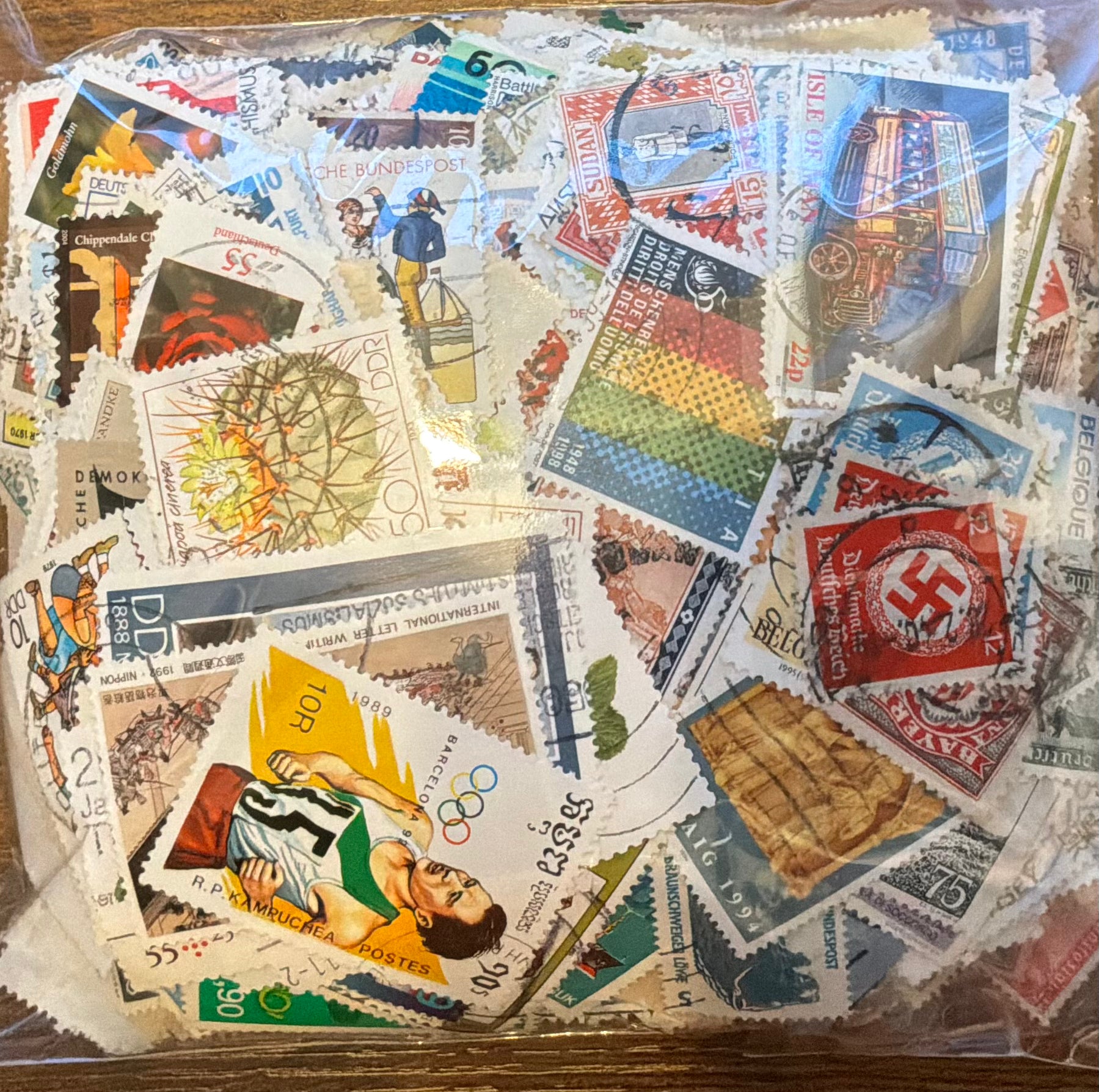 150g Worldwide Off-Paper Stamp Mixture - Unsorted Estate Hoard - LOT ST675