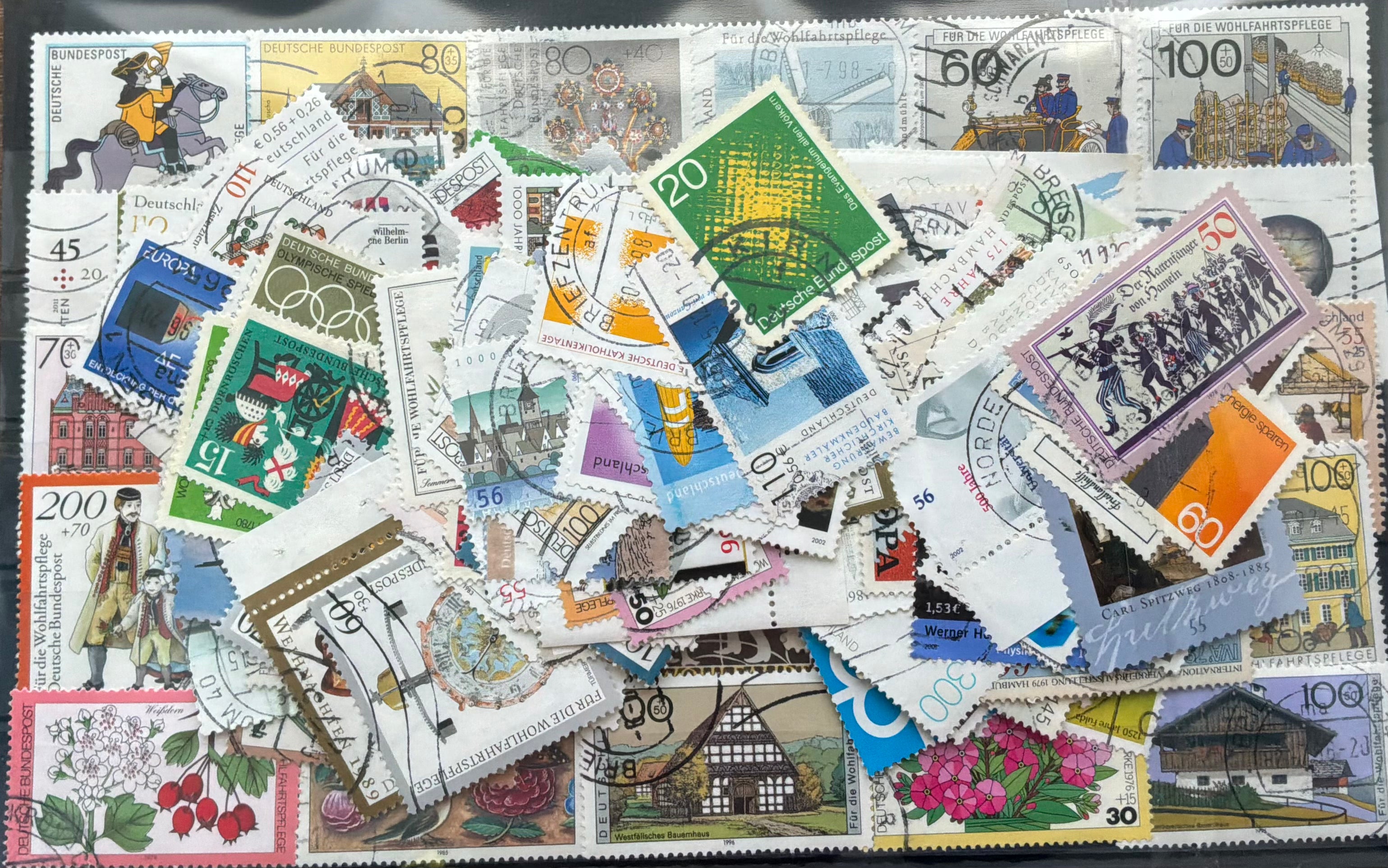 250 German Commemorative Stamp Mixture - Pied Piper of Hamelin & 1972 Munich Olympic Mix - LOT ST647