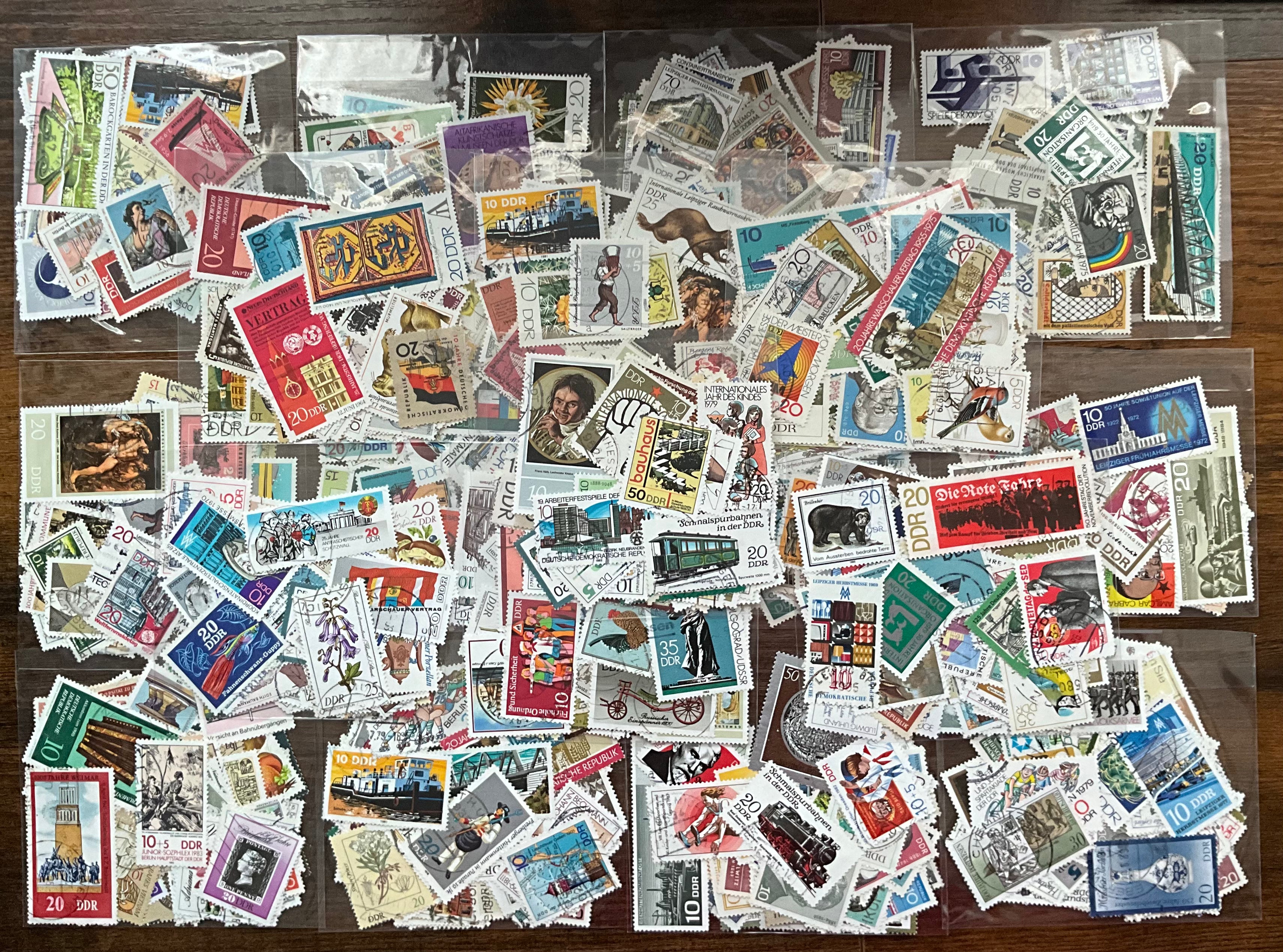 100g Bulk Lot DDR East Germany Stamps - Off Paper - 700+ Stamps - Huge Variety
