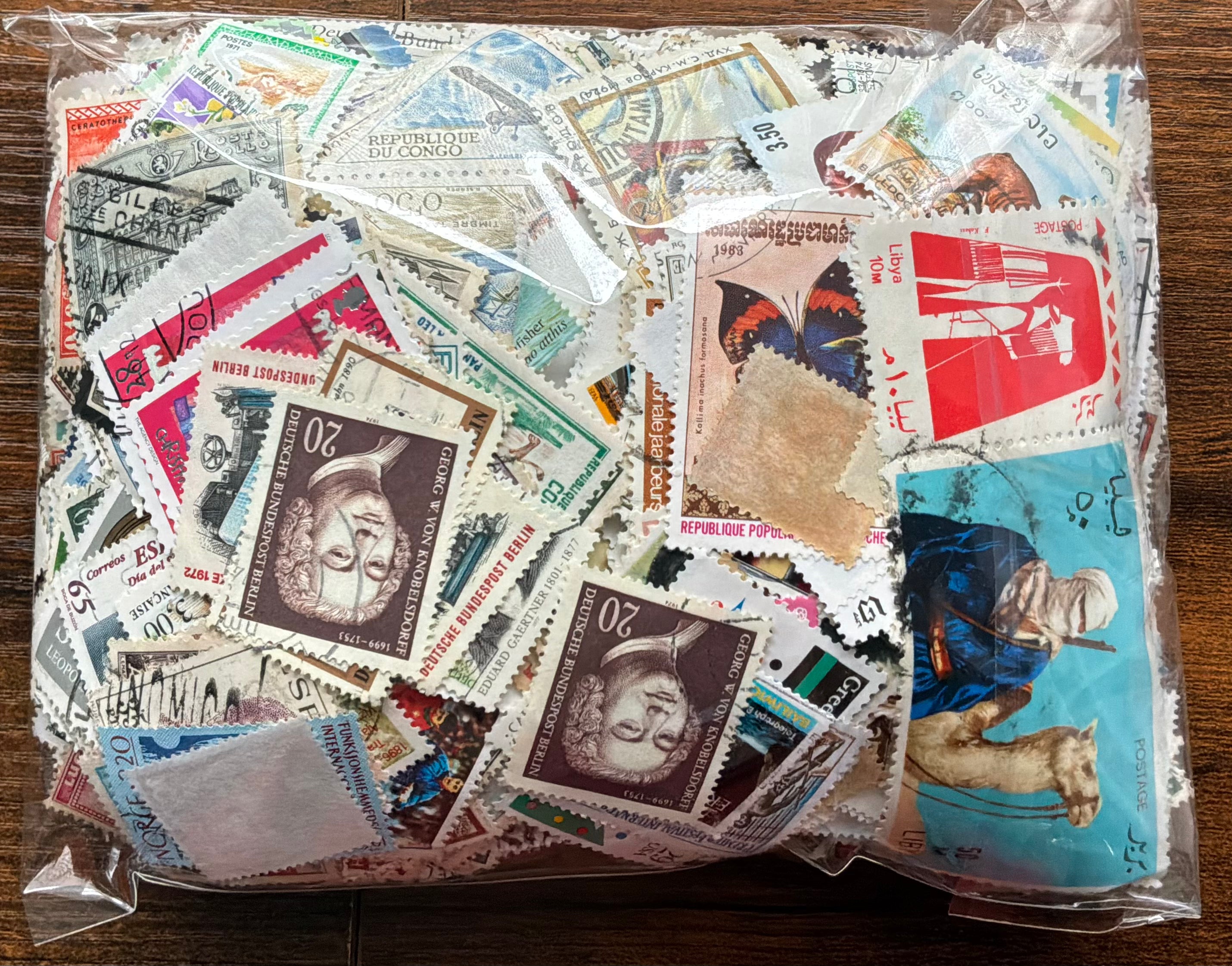 Large 190g World Off-Paper Philatelic Mix - Unchecked & Unsorted Kiloware Lot. LOT ST661