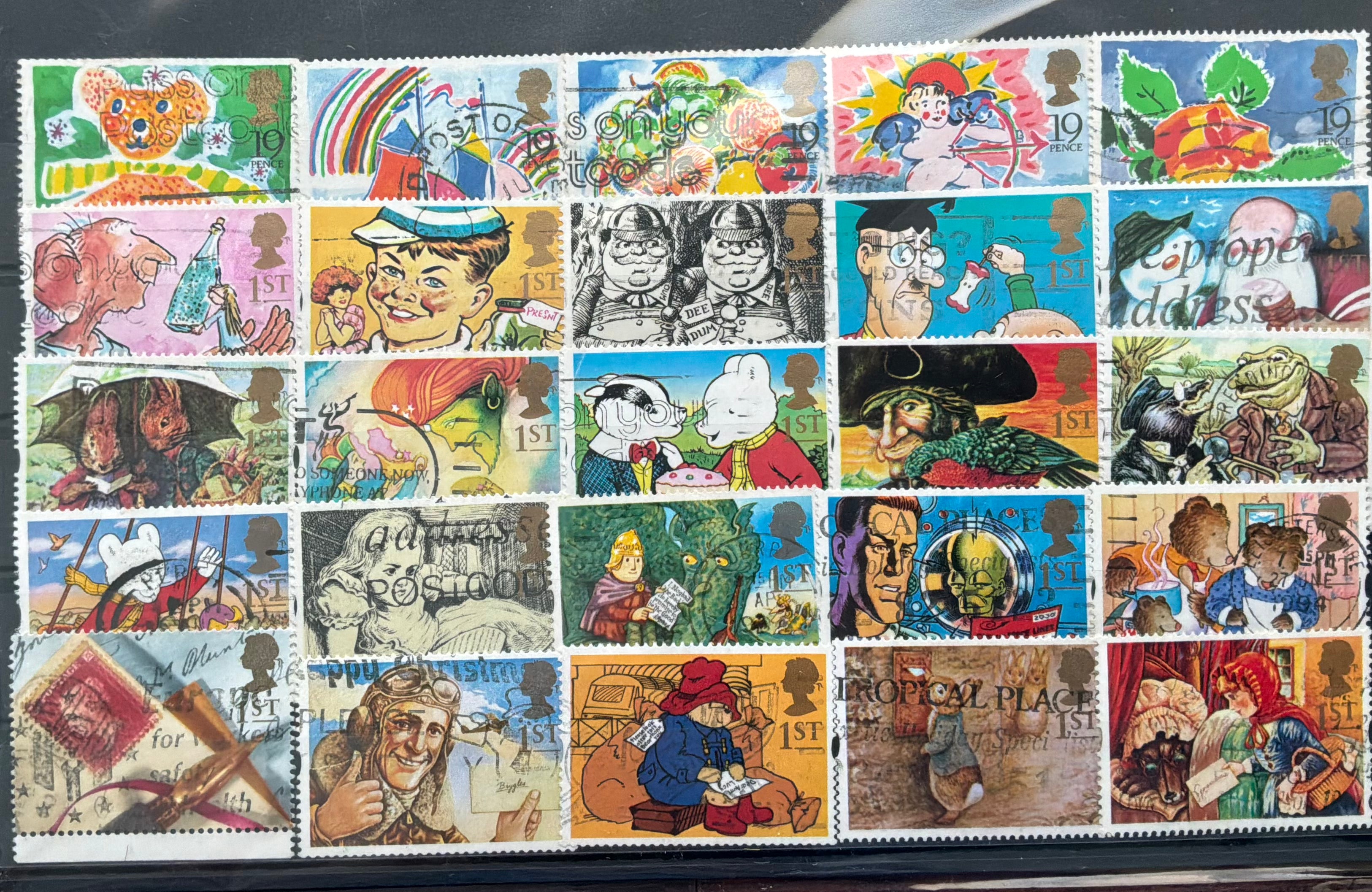 100 Royal Mail Greetings Stamps - Stock Card Collection - Paddington, Peter Rabbit & Quentin Blake - LOT ST594