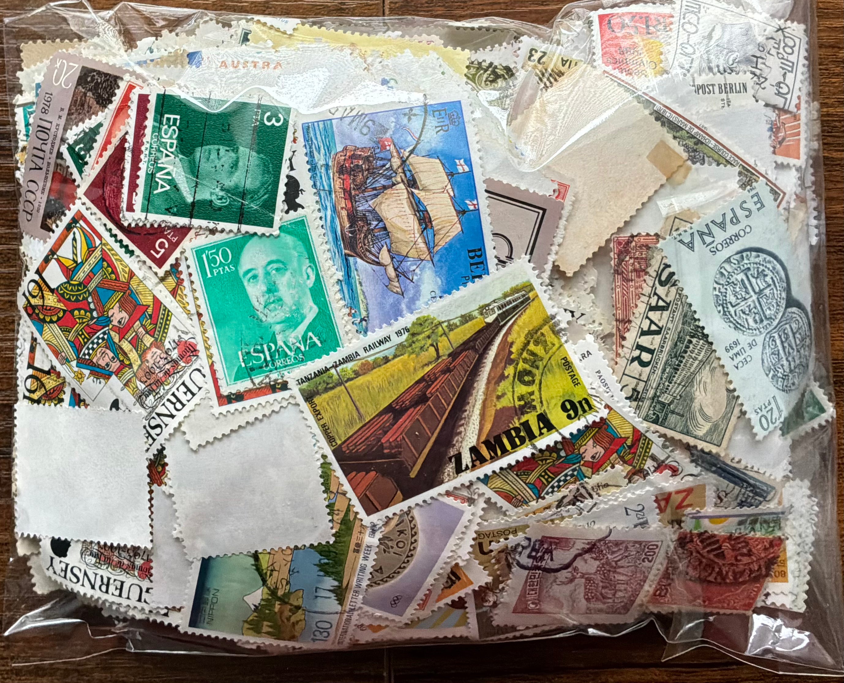 160g World Stamps Off-Paper - Unsorted Estate Mixture - Approx. 1800+ Stamps - LOT ST663