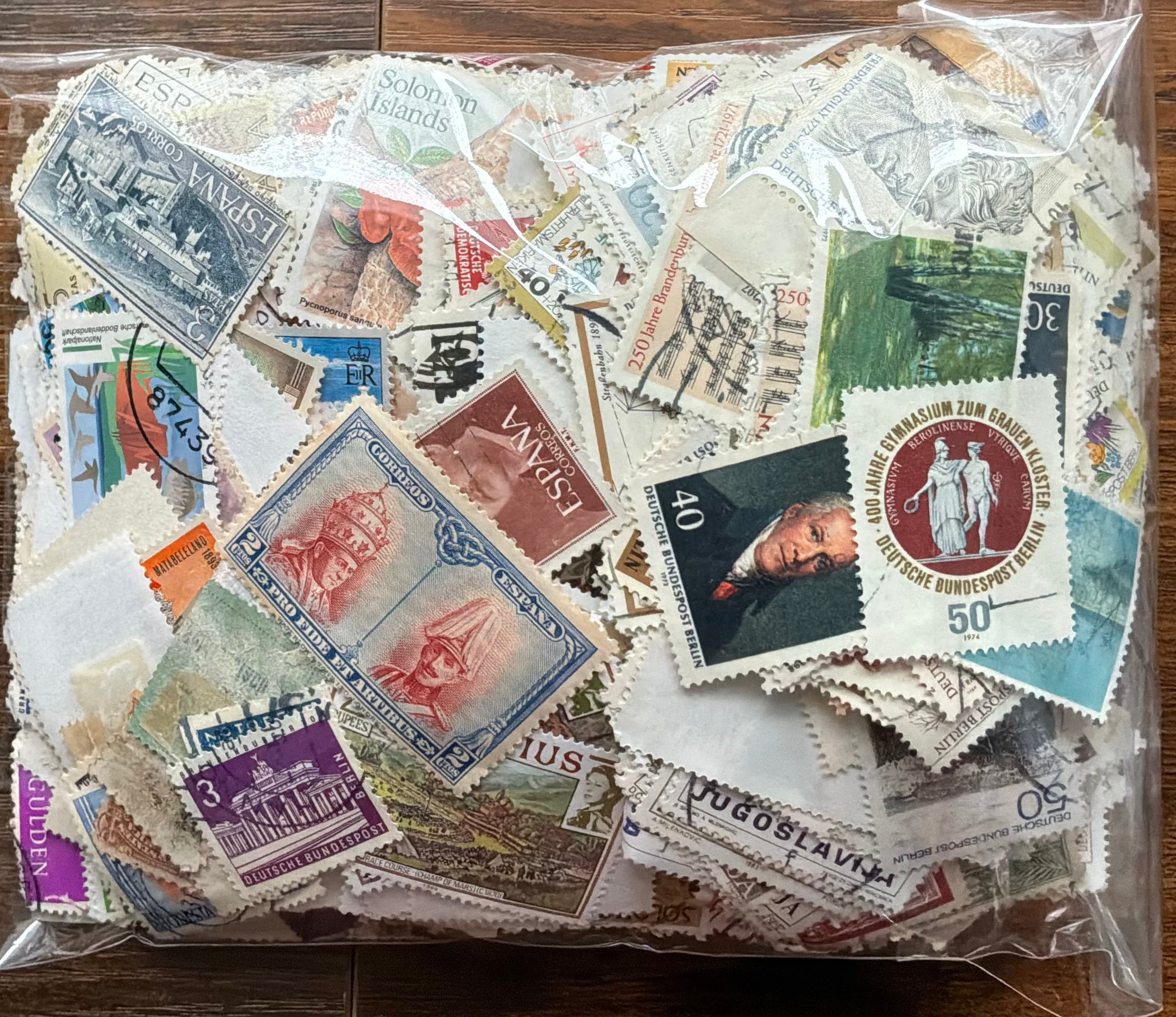 160g Worldwide Off-Paper Stamp Mixture - Unsorted Estate Hoard - Approx. 1800+ Stamps - LOT ST665