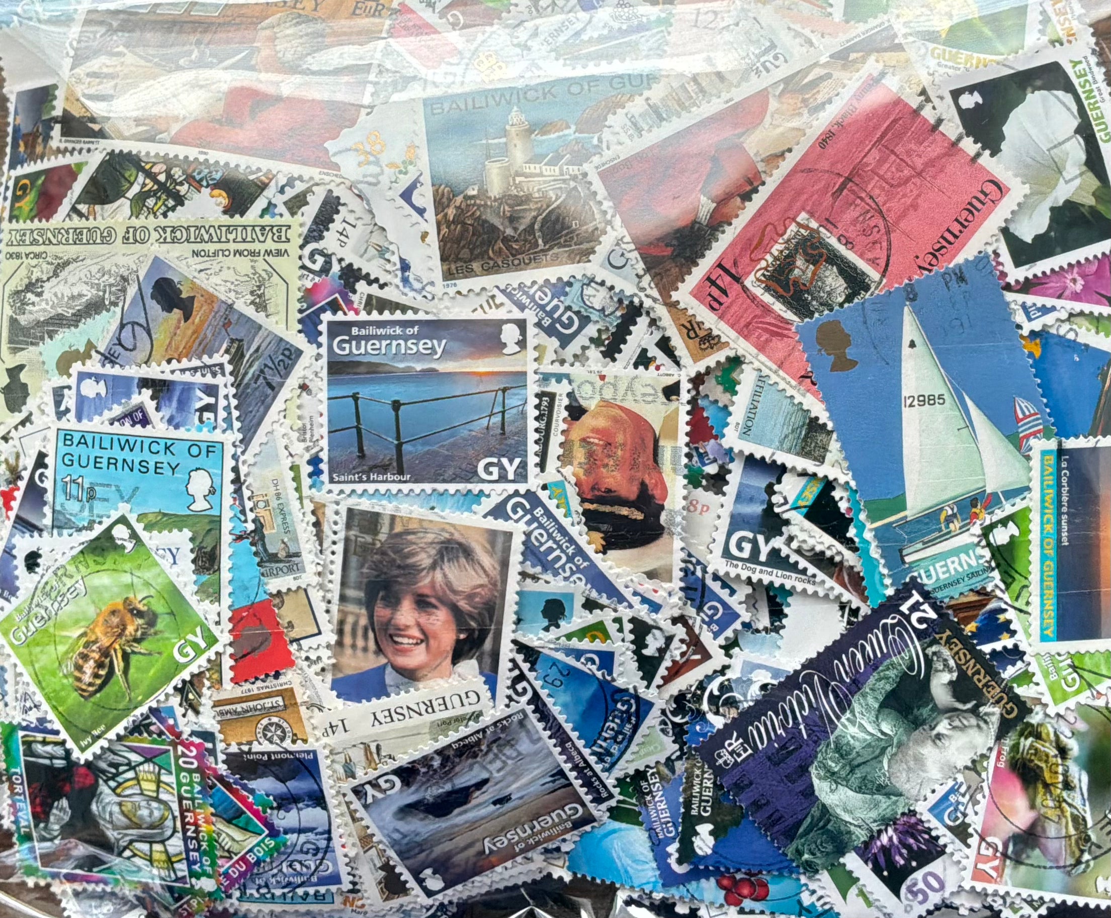 180g Bulk Mix Guernsey Stamps - Unsorted Kiloware Job Lot - Used Off-Paper - LOT ST600*