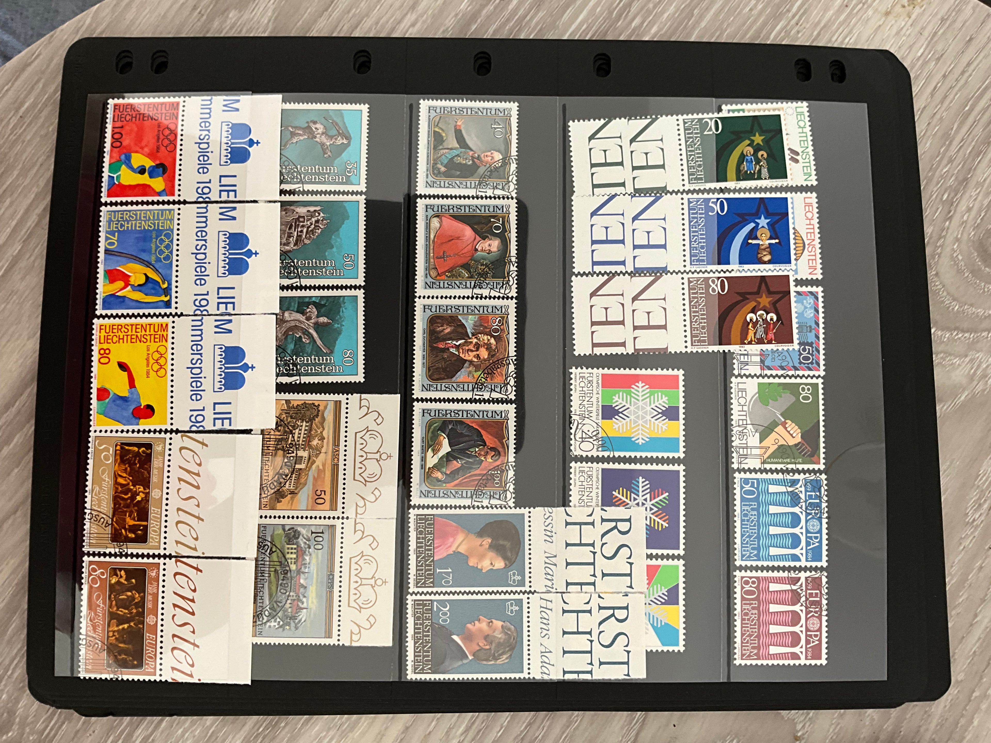 Liechtenstein Collection of approximately 325 stamps