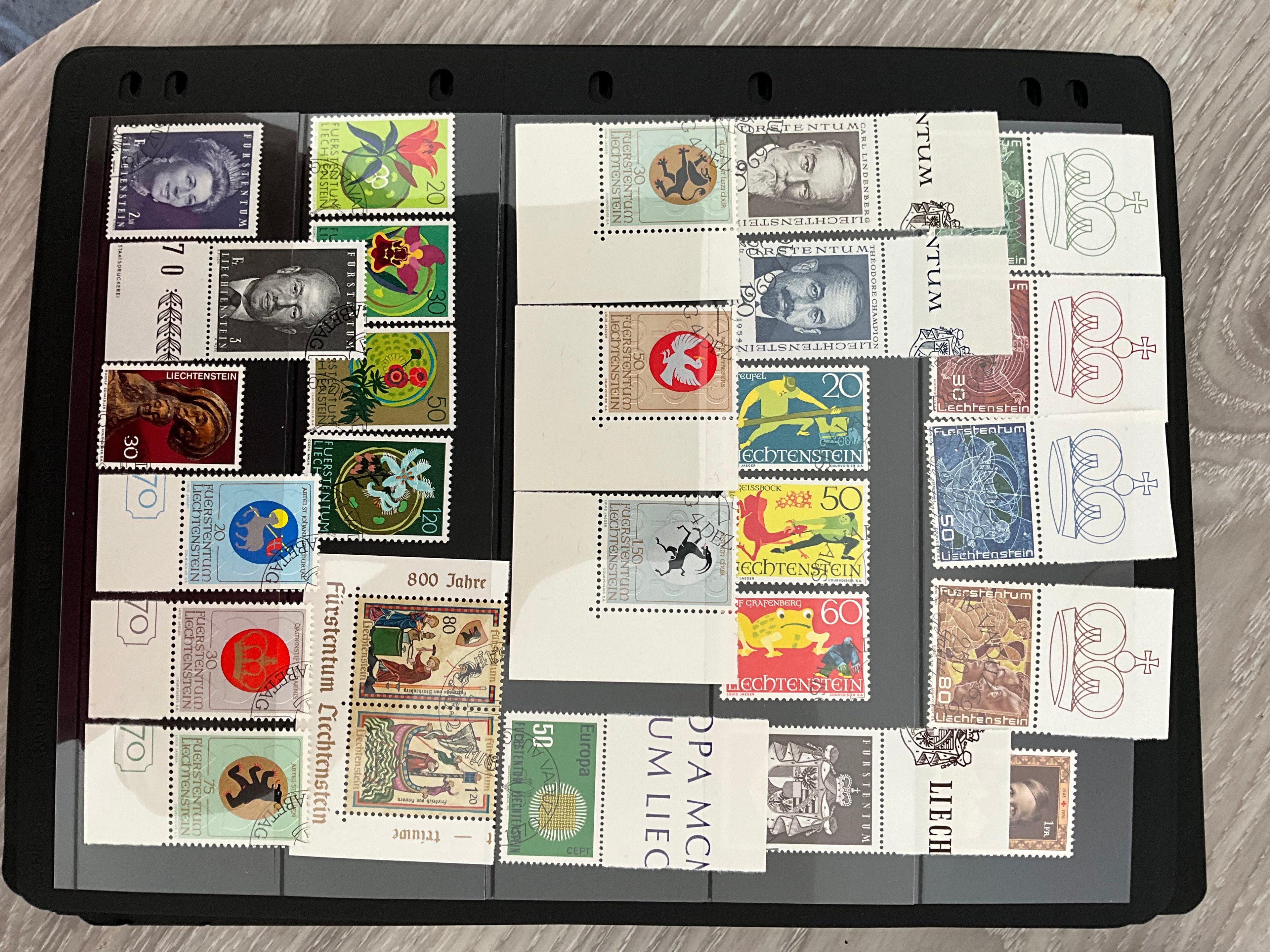 Liechtenstein Collection of approximately 325 stamps