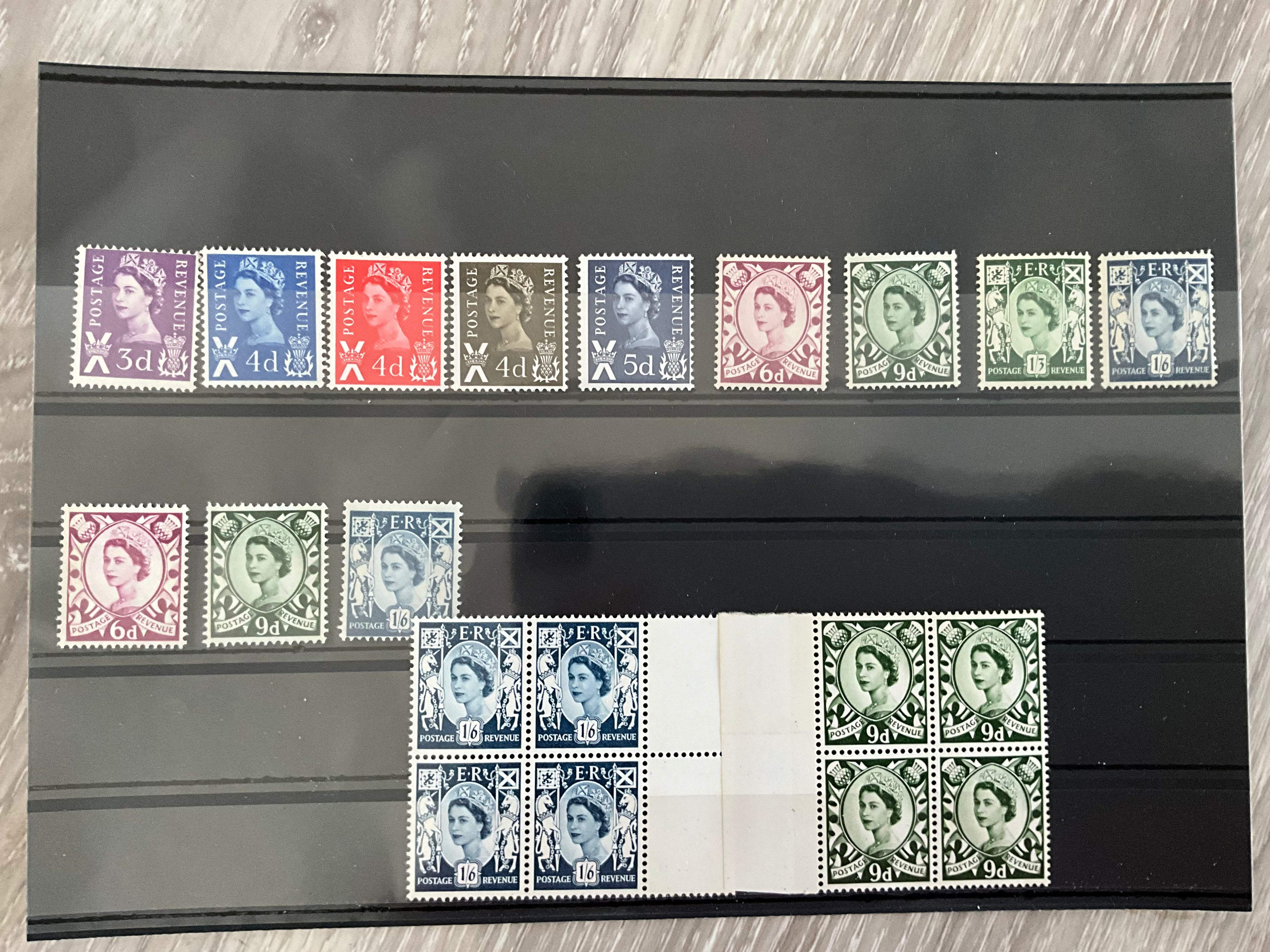 GB Regional Stamps - Scotland & IOM - Pre-Decimal Wilding - Unmounted Mint (MNH) incl. Blocks