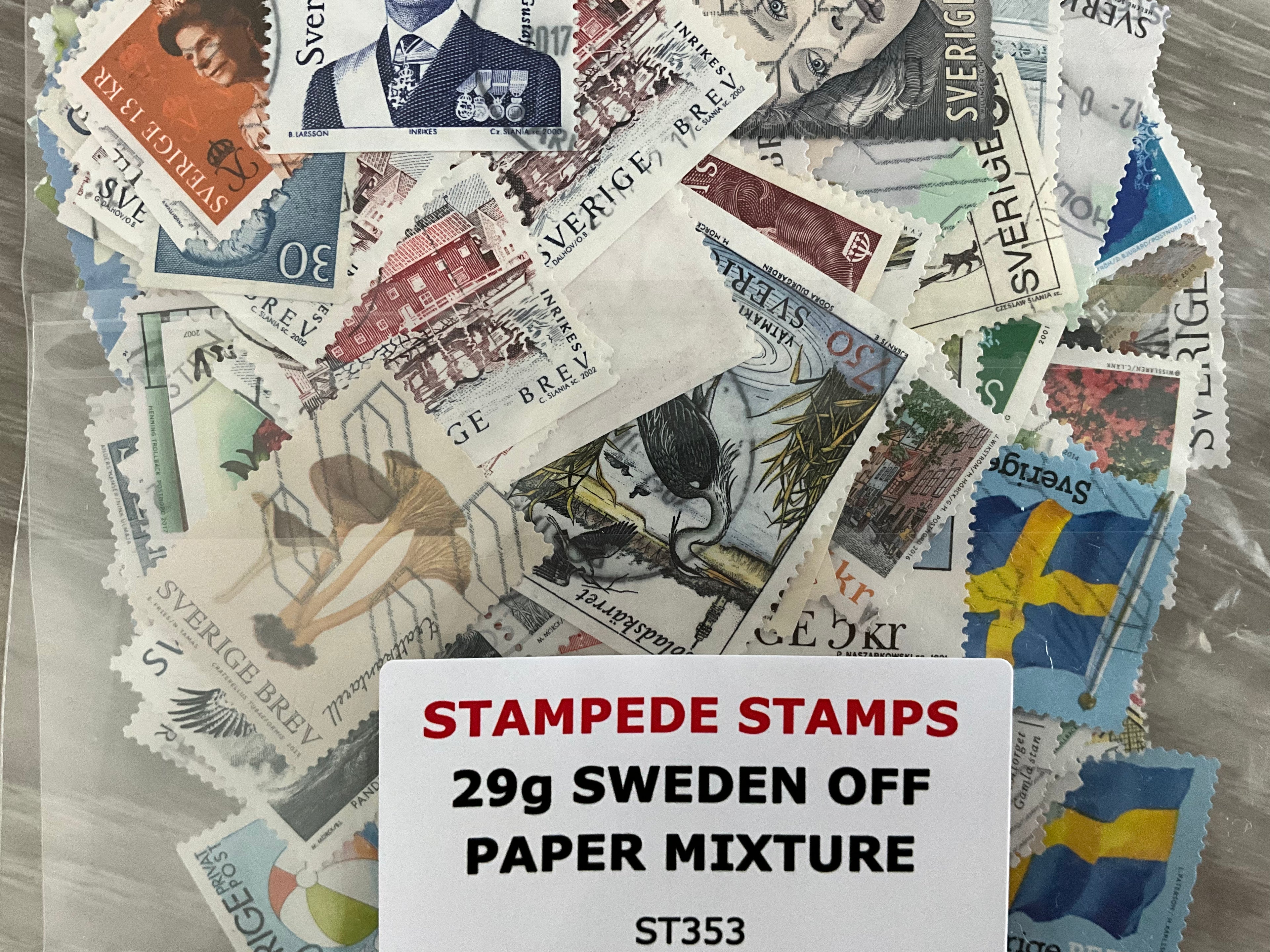 29g Sweden (Sverige) Off-Paper Stamp Mixture – High Quality Engraved & Topicals - LOT ST353